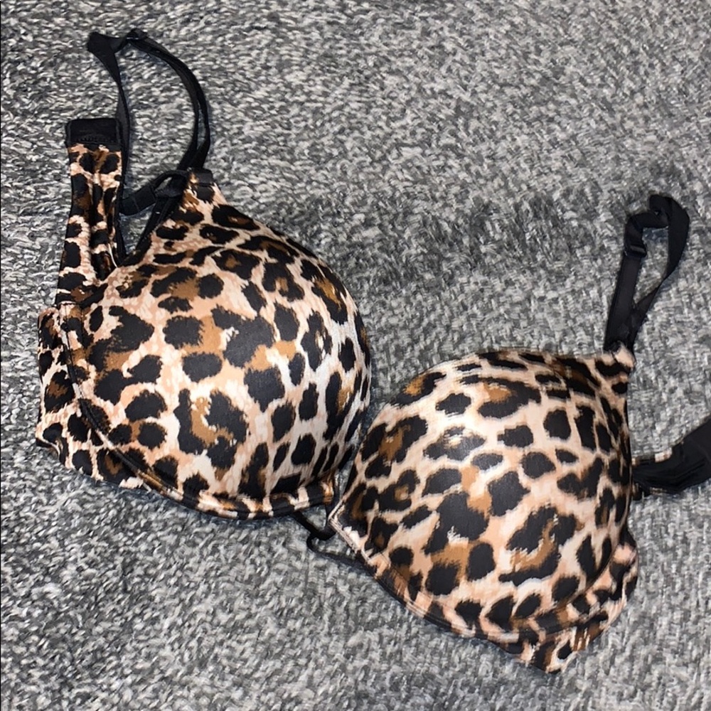 VS LEOPARD PUSH-UP